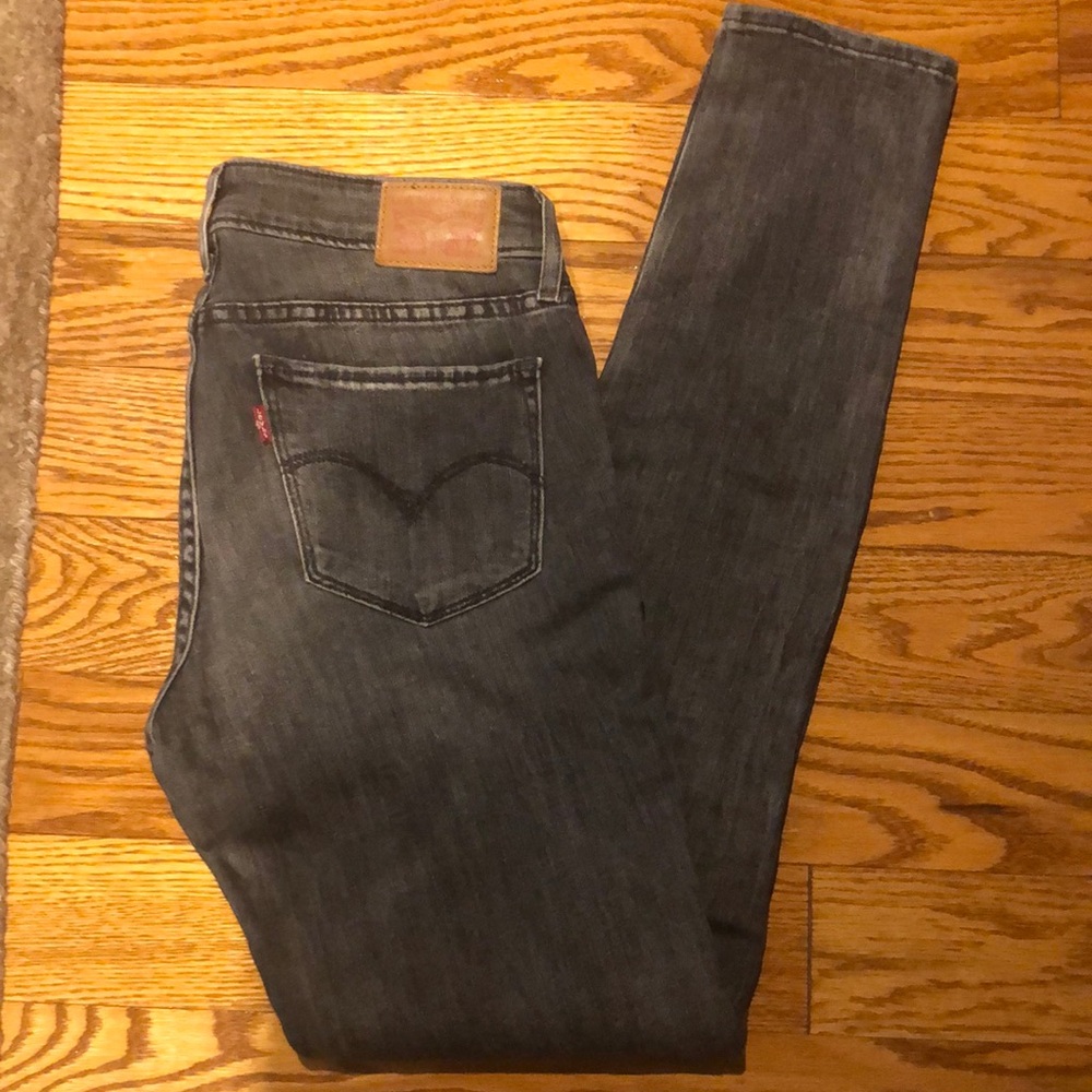 Ladies Levi’s Dark Grey Denim Wash Skinny Jeans